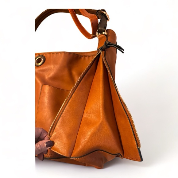 Leather handbag - Picture 2 of 7